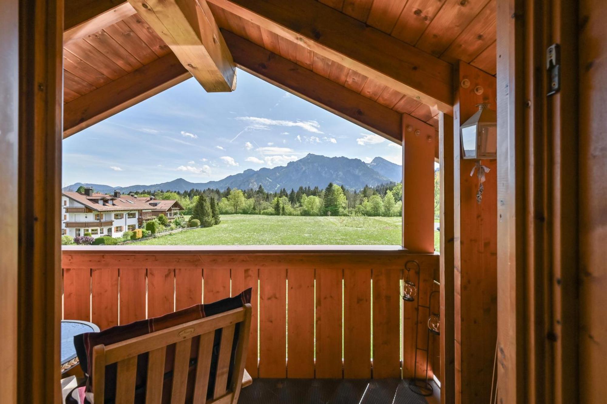 Chalet Im Haus Schlossblick Füssen Extérieur photo